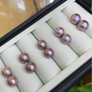 Boucles d'oreilles classiques en perles d'eau douce de camélia de 11-12 mm, perles rondes naturelles, bijoux à forte luminosité pour femmes - Product Image 4