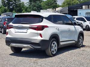 2023 สีขาว สำหรับ Seltos รถ SUV มือสอง เกียร์อัตโนมัติ เบนซิน เทอร์โบ พวงมาลัยซ้าย ระบบนำทาง เบาะหนังสีอ่อนสไตล์เกาหลี ไฟ LED - Product Image 2