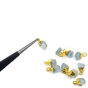 Pendentifs breloques en cristal d'aigue-marine naturelle brute plaqués or, pierres précieuses bleu clair brutes, composants de bijoux de guérison, pour collier bohème DIY - Product Image 1
