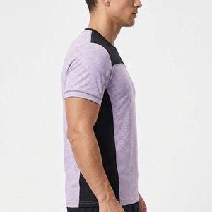 T-shirt de sport léger et respirant pour hommes actifs, idéal pour la gym, la course à pied, le fitness et les activités de plein air au quotidien. - Product Image 5