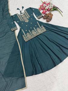 TENNECY Choli ethnique pour femme, broderie à motifs miroir, dentelle, coton romain, longueur cheville, extensible, pour l'hiver, Diwali, fêtes et mariages - Product Image 4
