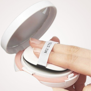 Base de maquillaje en cojín K-Beauty coreana Mustem Skin Fit Glow, recambio de 15g, hecho en Corea. - Product Image 5
