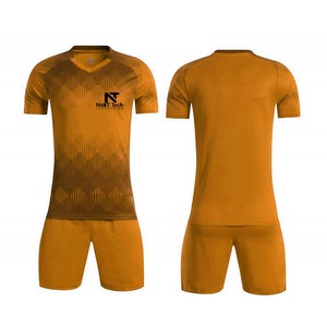 Vêtements de sport confortables pour hommes, uniforme de football 100% polyester, uniforme de football sur mesure pour hommes - Product Image 1