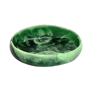 Bol de présentation en résine marbrée verte, unique, artisanal, écologique, durable, léger, compatible lave-vaisselle, technique de polissage - Product Image 1