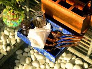 ถาดเสิร์ฟสีน้ำเงินธรรมชาติ โต๊ะกาแฟคริสตัล พร้อมอุปกรณ์เสริมห้องน้ำสำหรับเครื่องประดับ ชุดอุปกรณ์บนโต๊ะประดับอัญมณี จำนวนมาก ขายส่ง - Product Image 4