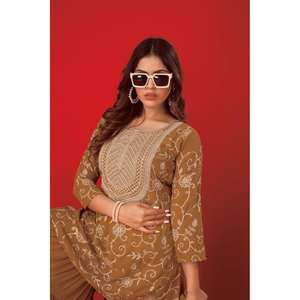 Mono de fiesta de trabajo con bordado pesado de diseñador con top-Sharara y Dupatta para ocasiones elegantes - Product Image 4