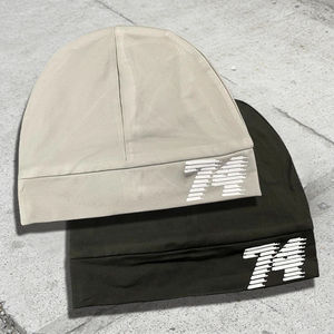 Gorro Unisex Casual de Seda de Leche con Patrón Impreso de 74 Dígitos, Apto para Todas las Estaciones, Moderno y Versátil para Hombres y Mujeres - Product Image 1