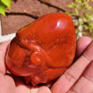 Figura de Corazón de Jaspe Rojo Tallada a Mano, Piedra de Cristal Curativa, Decoración Energética del Chakra Raíz, Regalo Espiritual para el Hogar u Oficina - Product Image 3