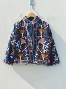 Chaqueta Bomber Vintage de Terciopelo con Bordado Floral Suzani, Reversible, Bordada a Mano, Estilo Boho, Chaqueta Corta, Chaqueta de Terciopelo - Product Image 1