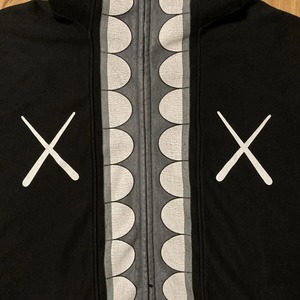 Sweat-shirt à capuche zippé oversize noir unisexe, style streetwear décontracté, en molleton uni, manches classiques, 100% coton, tricoté pour le printemps - Product Image 4