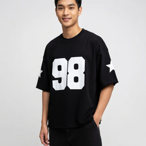 T-shirt surdimensionné personnalisé de qualité supérieure, impression sérigraphique de qualité, tissu 100% coton, pour un look décontracté ou streetwear. - Product Image 3