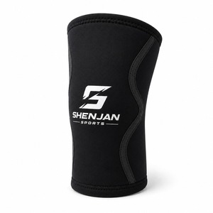 Genouillères de haute qualité dotées d'un tissu extensible respirant, d'un design ergonomique et d'une compression fiable pour un confort d'entraînement supérieur. - Product Image 1