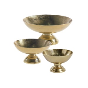 Bol à pied en métal doré élégant, design rond, ensemble de service pour boissons, collection de bols à vin décoratifs, décoration de fête - Product Image 1