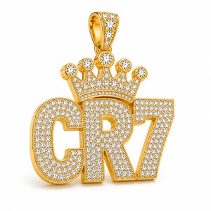 Pendentif initial de luxe pour joueur de football, en or jaune 18 carats, avec diamant de laboratoire et lettre couronnée, vente en gros - Product Image 2