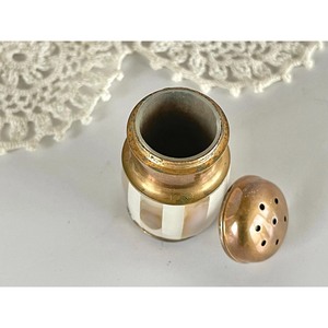 Salero de Latón Vintage con Tapa Perforada, Contenedor de Hierbas Metálico, Utensilio Decorativo de Cocina - Product Image 2