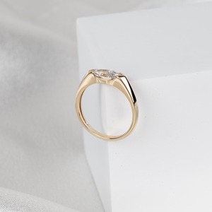 Anillo de Diamante de Laboratorio con Corte Marquesa de Lujo, en Oro Amarillo de 14K, con Engaste en V, Anillo de Promesa o Aniversario, Joyería Elegante - Product Image 4