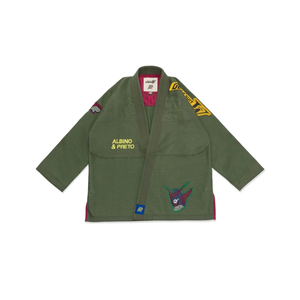 Kimono de Jiu-Jitsu Brésilien en Coton Sergé Perlé Vert Olive 450 GSM avec Sac de Transport – Uniforme de Compétition et d'Entraînement – Personnalisation OEM - Product Image 1