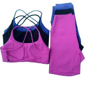 Ensemble de yoga et fitness 6 pièces de haute qualité pour femme – Haut court, pantalon évasé, veste de sport, taille élastique – Motif uni - Product Image 3