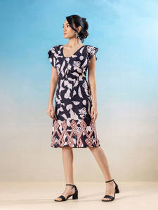 Colección Primavera/Verano 2026: Vestido Formal Estampado de Gasa con Volantes y Manga con Volantes, Ecológico, Antiarrugas, con Cintura Natural y Escote en V, ¡Éxito de Ventas! - Product Image 4