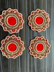 Juego de Posavasos Florales Hechos a Mano con Cuentas, Elegantes Posavasos Bordados con Cuentas de Semillas, Forma Personalizada - MD HANDICRAFTS, Posavasos para Bebidas Modernas - Product Image 4