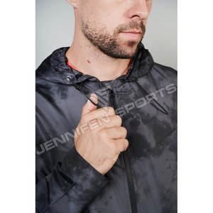 Conjunto de Chaqueta y Pantalones Deportivos de Nylon con Logotipo Personalizado, Chaqueta Cortavientos Transpirable con Forro Polar y Pantalones Tie-Dye - Product Image 2