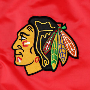 Chaquetas Varsity de Seda Satinada de Alta Calidad para Hombre, Nueva Llegada, Chaqueta de Béisbol Universitaria Personalizada con Botones Rojos para Hombre - Product Image 5