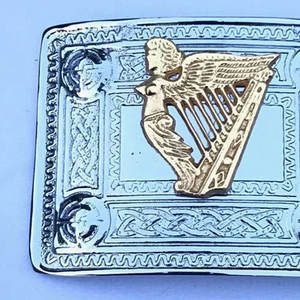Hebilla de cinturón premium para kilt escocés, diseño celta plateado con insignia de arpa irlandesa dorada, suministros de fábrica - Product Image 5