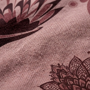เสื้อยืดสวมใส่สบายทุกวัน ผ้าเนื้อนุ่มระบายอากาศได้ดี สไตล์ลำลองแนวสตรีท เสื้อผ้าสำหรับทุกเพศทุกวัย น้ำหนักเบา เหมาะสำหรับทุกฤดูกาล - Product Image 4