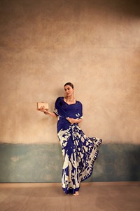 Sari Tradicional Indio de Seda Satinada con Estampado Kalamkari para Uso Diario y Eventos Festivos, Atuendo Elegante para Mujer - Product Image 5