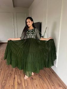 Última Moda India, Vestidos Largos, Salwar Kameez, Kurtis, Estilo Anarkali, Traje Listo para Usar de Georgette Sintética Pesada para Bodas Especiales - Product Image 6