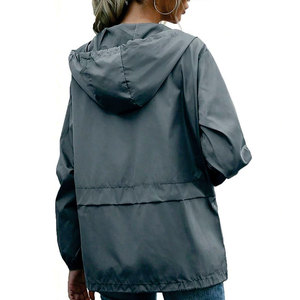 Chaqueta Impermeable de Alta Calidad para Mujer, Resistente al Viento, Transpirable, para Uso en Exteriores, Chaqueta de Invierno en Venta Online - Product Image 2