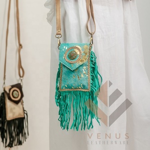 Support de téléphone et portefeuille en cuir véritable à paillettes turquoise de luxe sac à bandoulière pour dames personnalisé fait à la main avec style vintage à la mode - Product Image 3