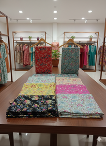 Tela de Popelina de Algodón Peinado, Ligera, Transpirable, Orgánica y Ecológica, Estampada en Varios Colores, con Diseño Liso, para Ropa de Niñas - Product Image 2