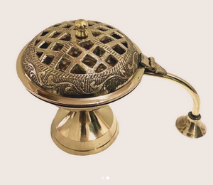 Quemador de Incienso Tradicional Loban, Hecho a Mano en Latón, con Asa, para el Hogar o Mandir - Product Image 2
