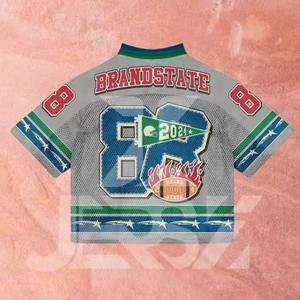 Camiseta de fútbol de malla con cuello en V personalizada, estilo boxy y corto, personaliza tu nombre y logotipo, camiseta de fútbol vintage estilo streetwear para hombre - Product Image 3