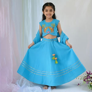Lehenga traditionnel pour enfants très demandé avec dupatta en tulle, tenue de fête ethnique pour filles, fabricant en gros - Product Image 2