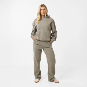 Ensemble de survêtement de luxe pour femme : sweat à capuche oversize et pantalon large en mélange de coton, décontracté, délavé à l'acide, couleur unie, 2 pièces - Product Image 6