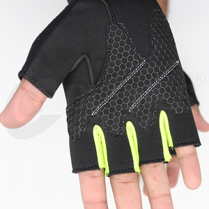 Gants de sport en néoprène 2026 à doigts complets, respirants et légers, avec sangle de poignet réglable pour l'haltérophilie et l'entraînement sportif - Product Image 6
