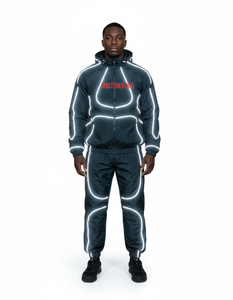 Conjunto Deportivo para Hombre, Chaqueta Cortavientos Reflectante, Ligero, de Secado Rápido, con Capucha, Pantalones Deportivos, Logotipo Personalizado, Nylon, Estilo Urbano, Elástico - Product Image 1