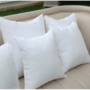 หมอนอิงตกแต่งบ้าน/โรงแรม ขนาด 16x16 นิ้ว ยี่ห้อ WhiteStripe แบบนุ่มสำหรับตกแต่ง - Product Image 1