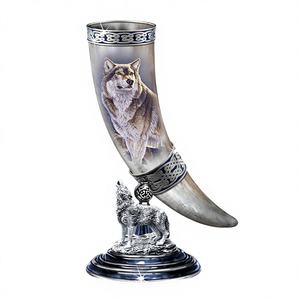 Jarrón (Maceta) de Cuerno Tallado a Mano con Diseño Superior, Nuevo, Hecho a Mano, con Soporte de Madera, para Flores Artificiales, Ecológico, Estilo Americano - Product Image 6