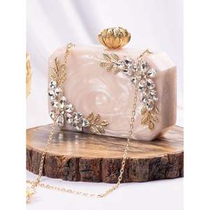 Pochette de soirée moderne de luxe pour femme en résine et cristal, accessoire de mode - Product Image 3