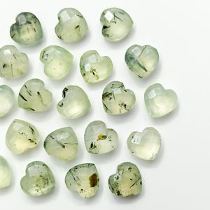 Piedra preciosa de prehnita facetada de grado AAA, tallada a mano en forma de corazón, para la fabricación de joyas, 10 mm, prehnita suelta, cuentas briolette, a granel. - Product Image 4