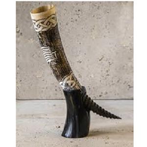 Auténtico Cuerno Vikingo para Beber, Hecho a Mano con Material Orgánico, Forma Natural, Estilo Animal Tallado, Ecológico, de la Mejor Calidad, Apto para Alimentos - Product Image 3