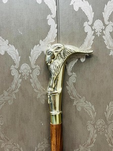 Bastón de Paseo Multifuncional Vintage con Mango de Cabra y Madera de Palisandro, con Detalles en Latón, para el Día de San Valentín - Decoración para Colgar en la Pared - Product Image 2
