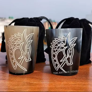 Vaso de Chupito de Cuerno de Búfalo con Diseño Pulido Liso Hecho a Mano, Copa para Cerveza y Vino, Cáliz para Bar y Fiestas - Product Image 1