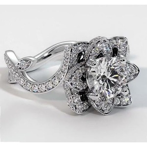 Bague en or blanc avec diamant naturel cultivé en laboratoire, motif fleur de lotus, 2,50 carats, sertissage à 4 griffes - Product Image 2