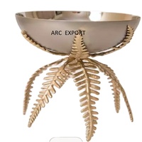 Nuevo diseño fantástico quemador de incienso de Color plateado y dorado Material brillante decoración grande quemador Bakhoor en precio asequible