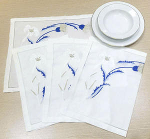 Juego de Manteles Individuales y Servilletas Bordados Lavables al por Mayor, con Diseño de Flores Bonitas, en Algodón Blanco con Dobladillo, para el Hogar, Bodas y Eventos - Product Image 4