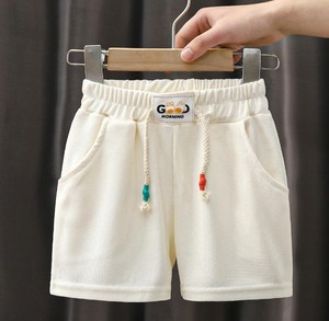 Shorts décontractés 100 % coton pour garçons, taille élastique, motif dessin animé élégant, idéal pour la plage - Product Image 2